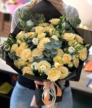 Букет цветов из:  Розы и Лизиантусы в Горные Ключи